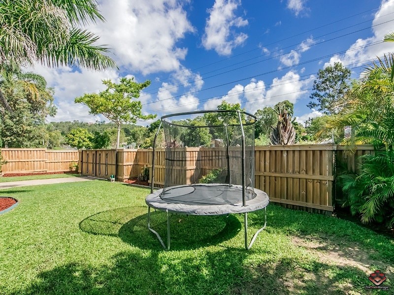 15 Studio Drive, Oxenford QLD 4210