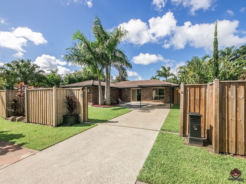 15 Studio Drive, Oxenford QLD 4210