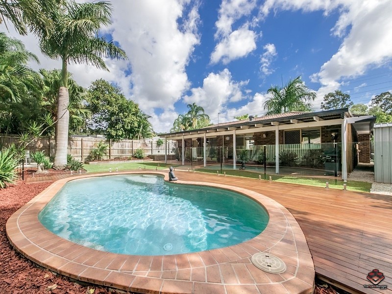 15 Studio Drive, Oxenford QLD 4210