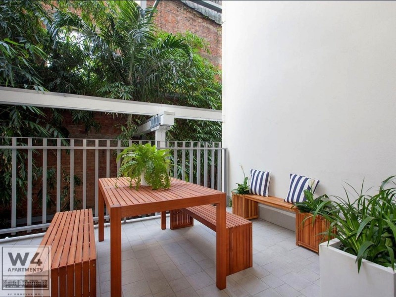 325/8 Skyring Terrace, Teneriffe QLD 4005
