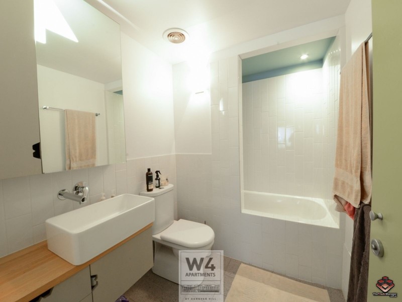 U324/8 Skyring Terrace, Teneriffe QLD 4005