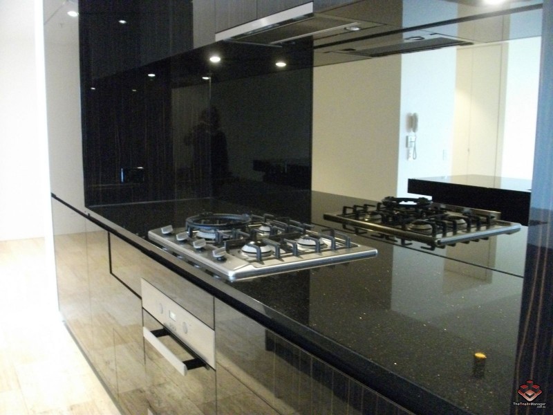 1 Marina Drive, Benowa QLD 4217