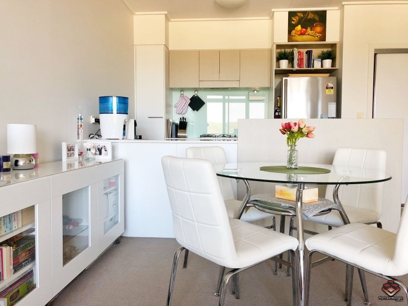 16 Surbiton Court, Carindale QLD 4152