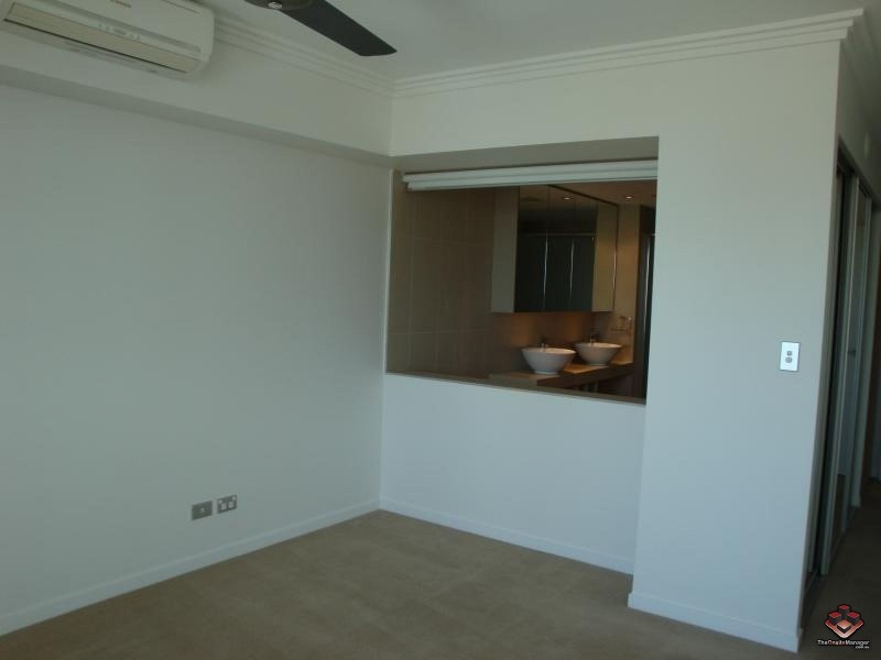 53 Darrambal Street, Surfers Paradise QLD 4217