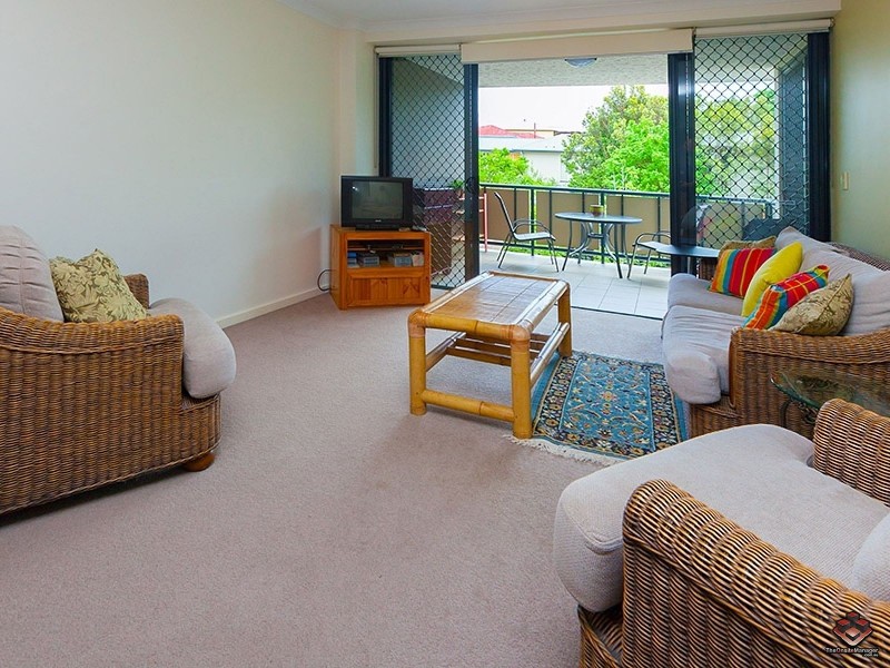 38 Brougham Street, Fairfield QLD 4103