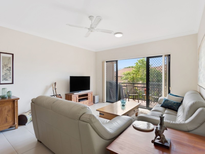 102 Palm Meadows Drive, Carrara QLD 4211