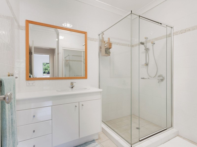 102 Palm Meadows Drive, Carrara QLD 4211