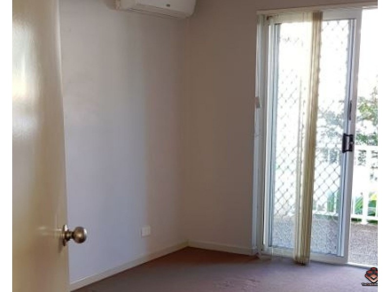 25 Darrambal Street, Surfers Paradise QLD 4217