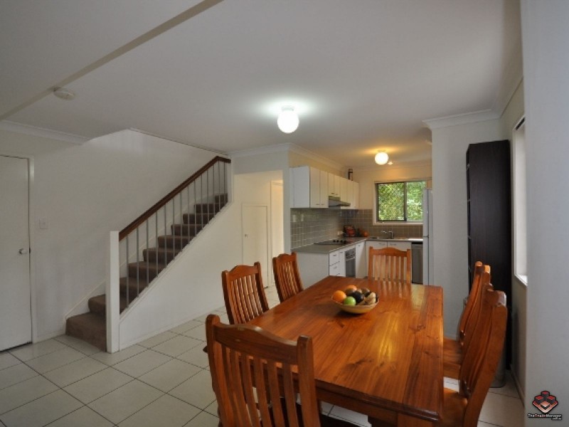 130 Jutland Street, Oxley QLD 4075