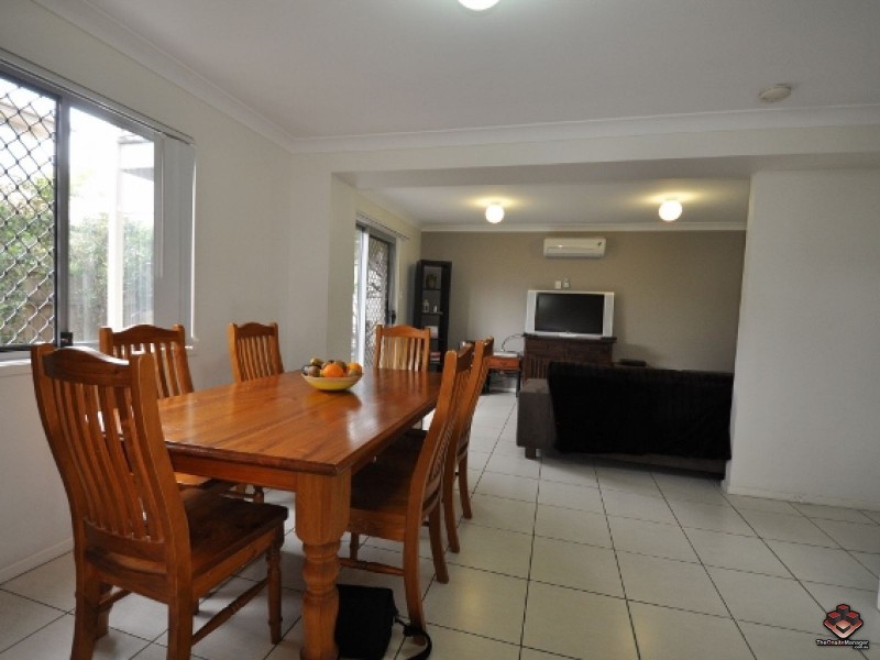 130 Jutland Street, Oxley QLD 4075