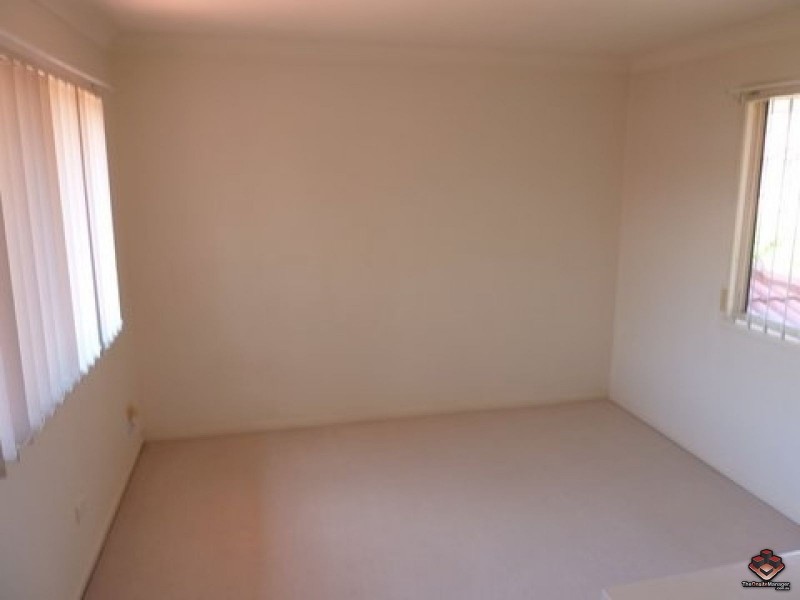 75 Brown Street, Labrador QLD 4215