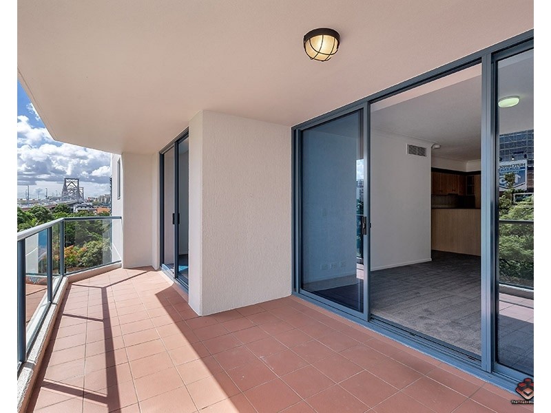 45 Deakin Street, Kangaroo Point QLD 4169