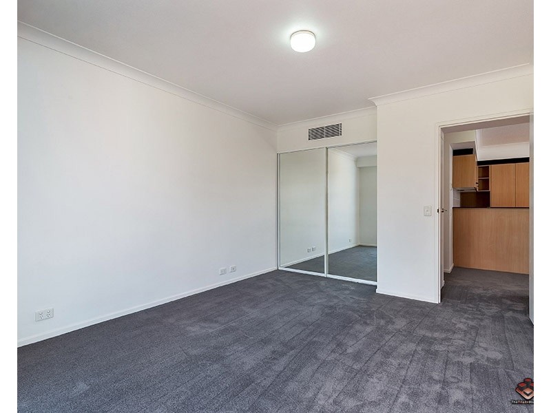 45 Deakin Street, Kangaroo Point QLD 4169