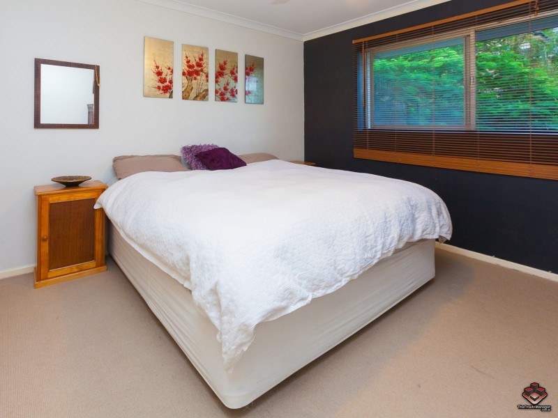 24 Crescent Road, Hamilton QLD 4007