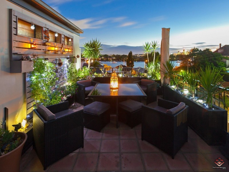 24 Crescent Road, Hamilton QLD 4007