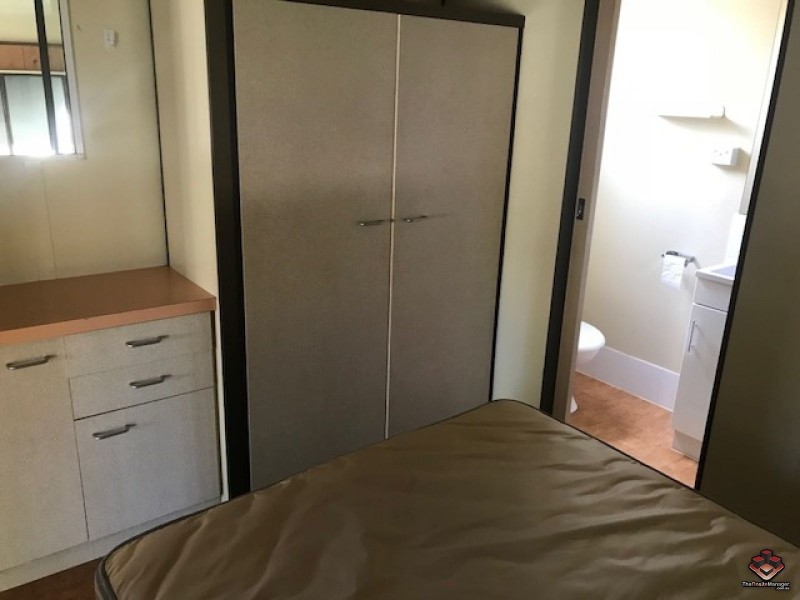 10 Holmead Road, Eight Mile Plains QLD 4113