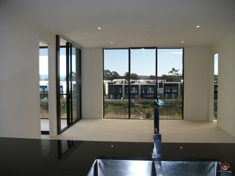 1 Marina Drive, Benowa QLD 4217