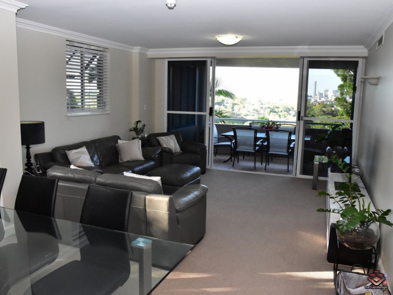 180 Swann Road, Taringa QLD 4068