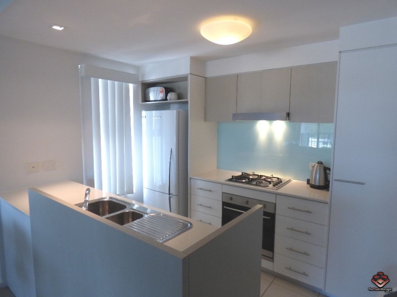 16 Surbiton Court, Carindale QLD 4152