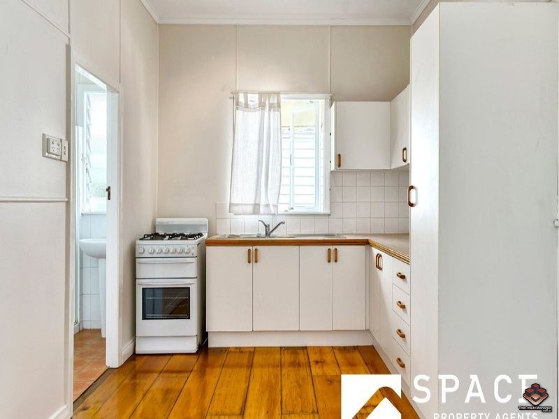 35 Cricket Street, Petrie Terrace QLD 4000