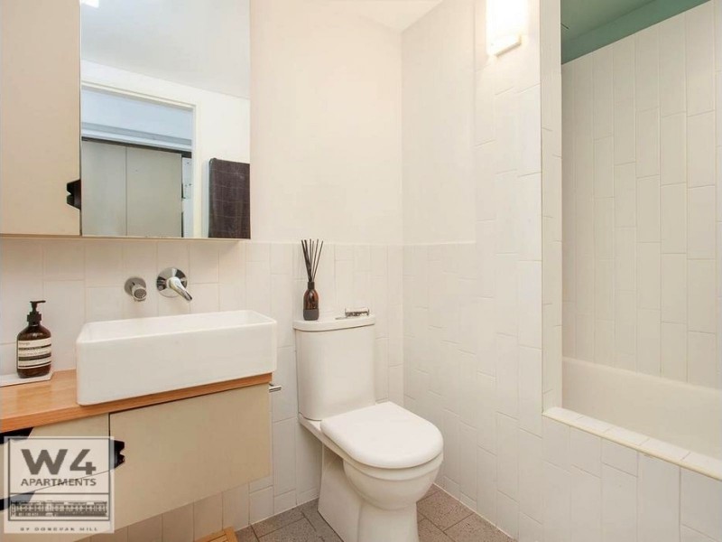 U325a/8 Skyring Terrace, Teneriffe QLD 4005