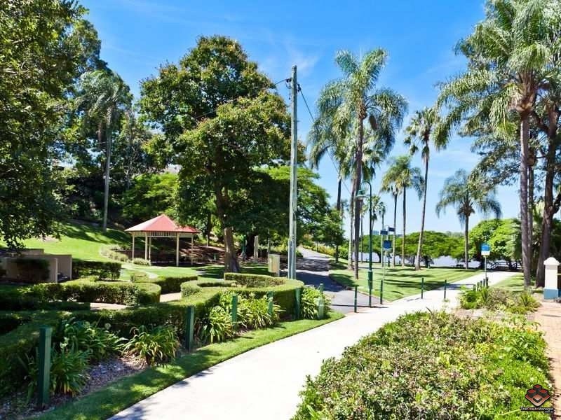 52 Newstead Terrace, Newstead QLD 4006