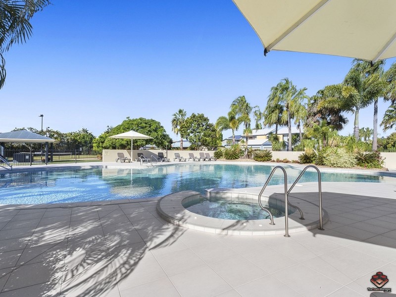6/9A Browning Boulevard, Battery Hill QLD 4551