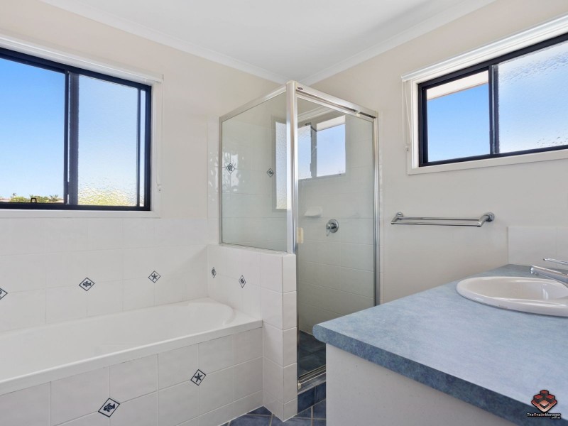 6/9A Browning Boulevard, Battery Hill QLD 4551