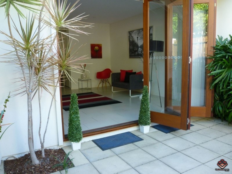 24 Querrin Street, Yeronga QLD 4104