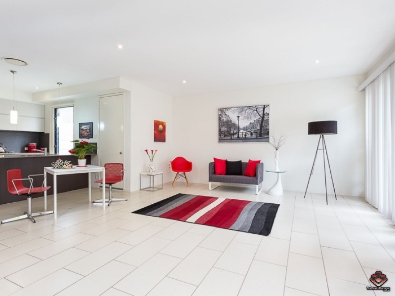 24 Querrin Street, Yeronga QLD 4104