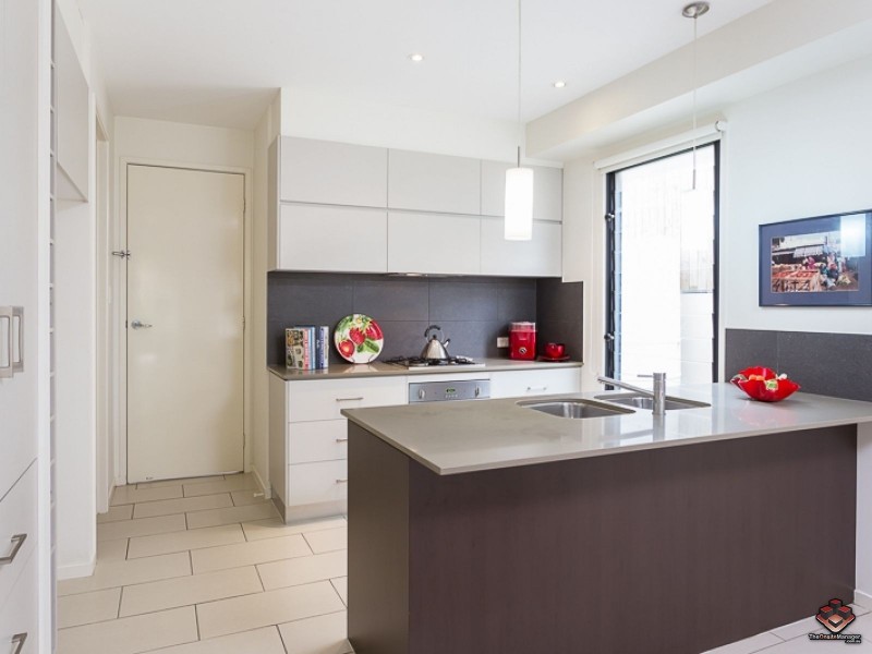 24 Querrin Street, Yeronga QLD 4104