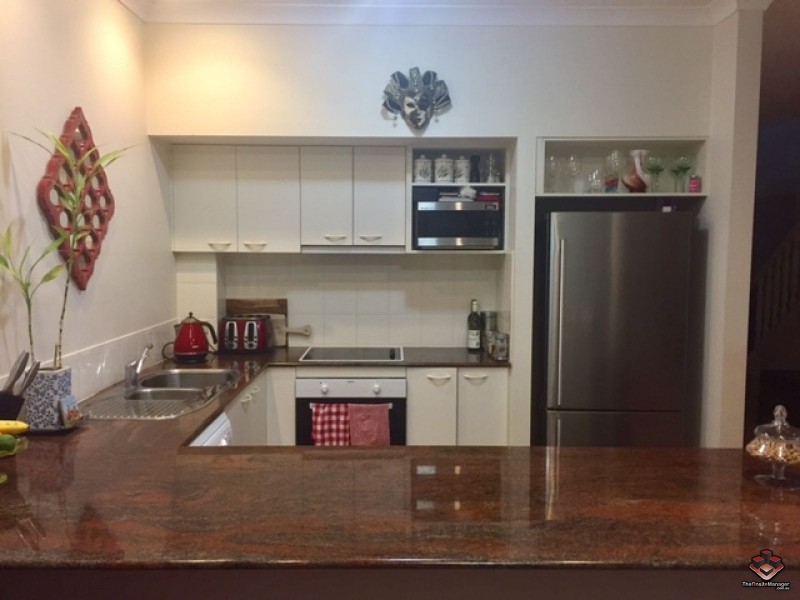 Hope Island QLD 4212