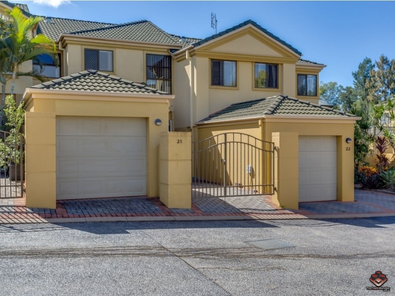 37 Paradise Springs Avenue, Robina QLD 4226