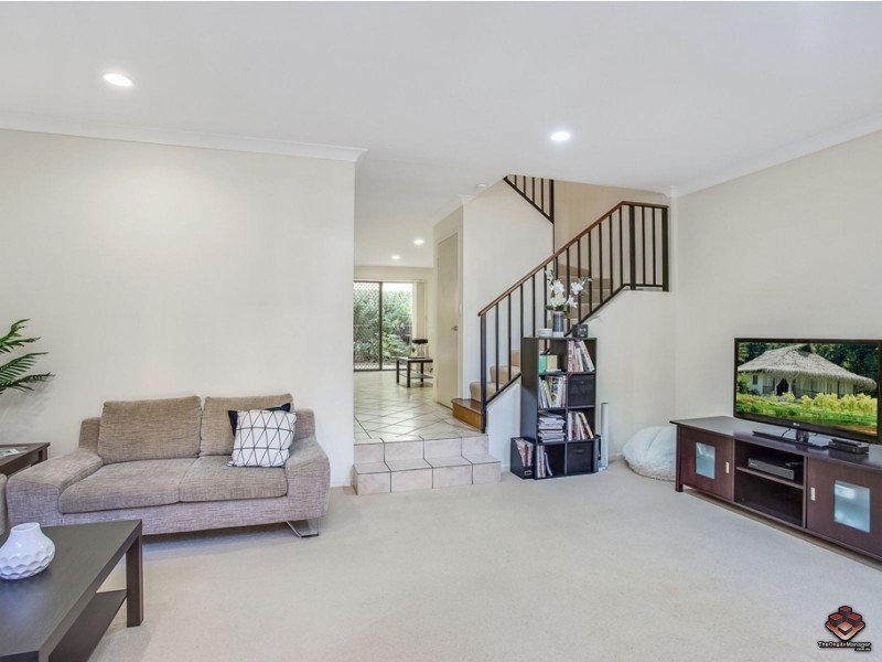 37 Paradise Springs Avenue, Robina QLD 4226