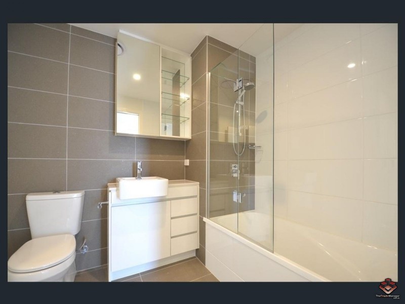 986 Wynnum Road, Cannon Hill QLD 4170