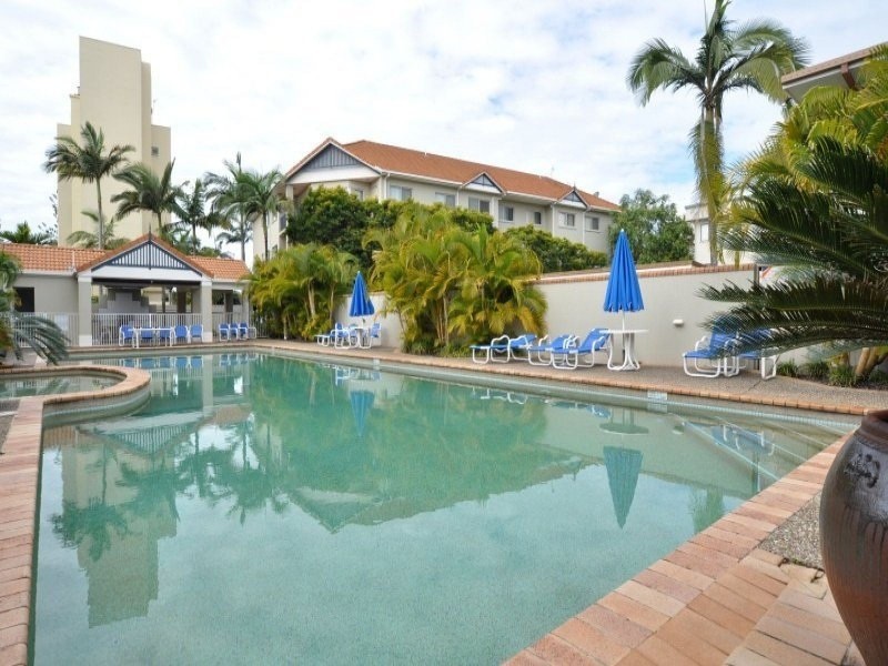 522 Marine Parade, Biggera Waters QLD 4216