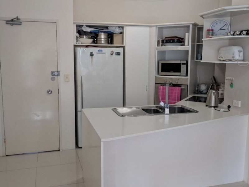 522 Marine Parade, Biggera Waters QLD 4216