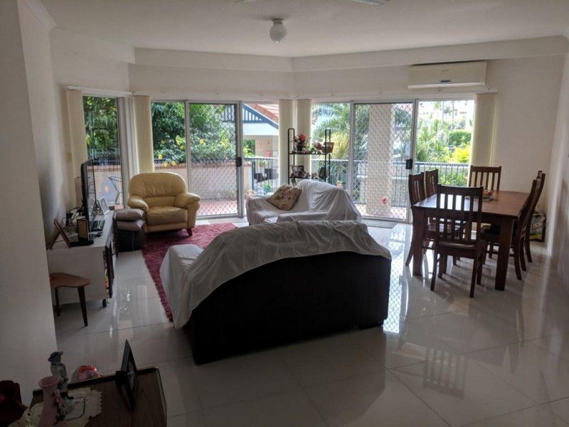 522 Marine Parade, Biggera Waters QLD 4216