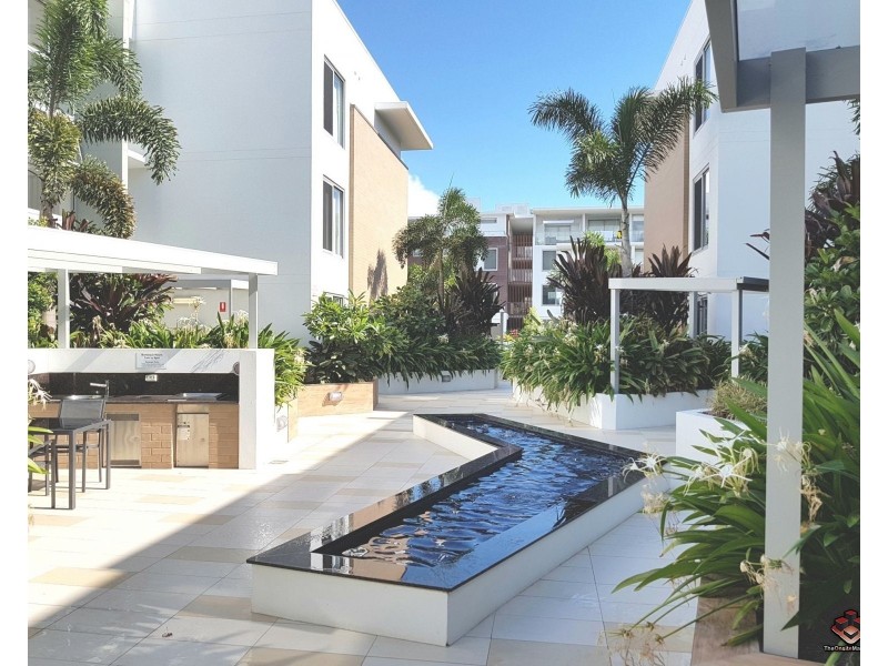 8 Waterford Court, Bundall QLD 4217