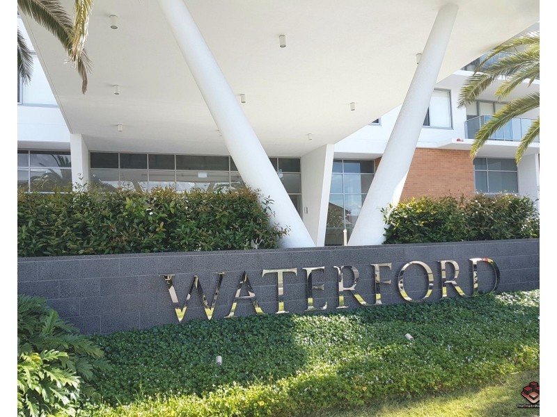 8 Waterford Court, Bundall QLD 4217