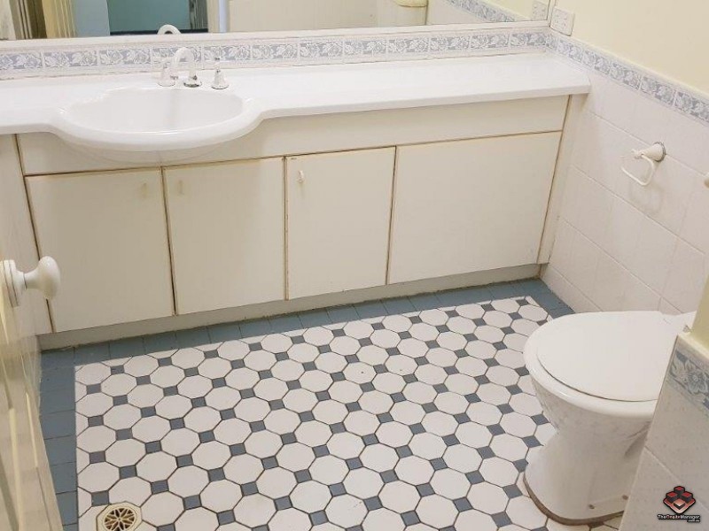 18 Doyalson Place, Helensvale QLD 4212