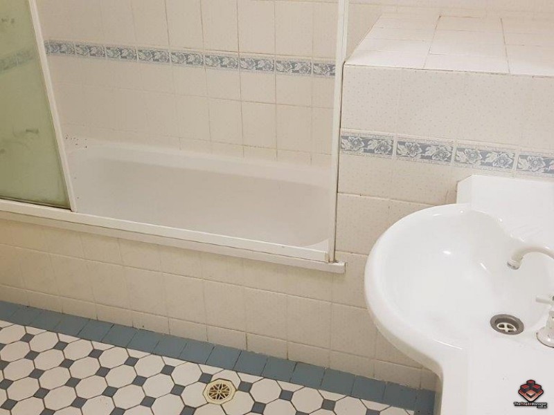 18 Doyalson Place, Helensvale QLD 4212