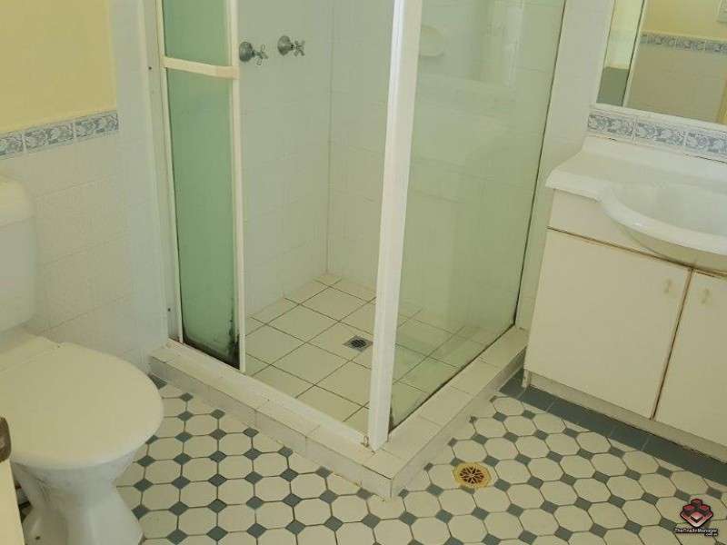 18 Doyalson Place, Helensvale QLD 4212