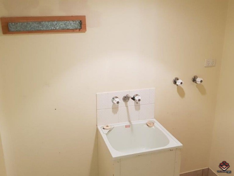 18 Doyalson Place, Helensvale QLD 4212