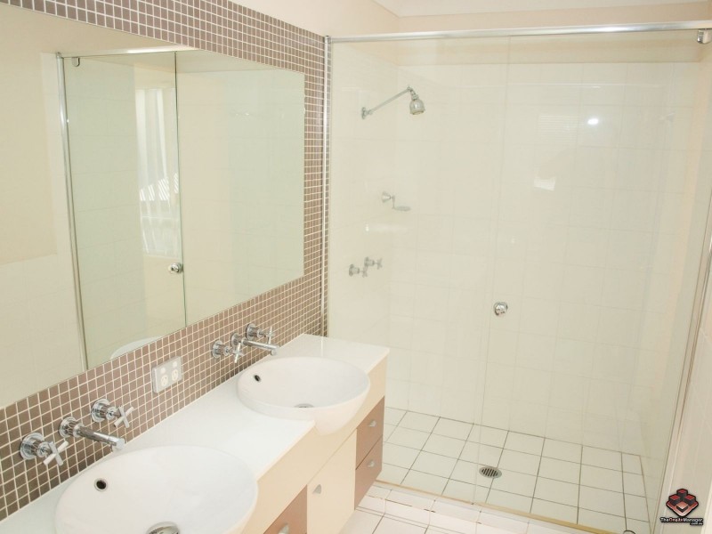 19 Carina Peak Drive, Varsity Lakes QLD 4227