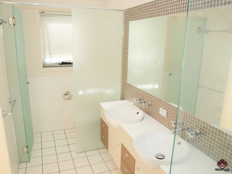 19 Carina Peak Drive, Varsity Lakes QLD 4227