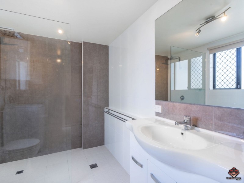 7-13 Barranbali Street, Surfers Paradise QLD 4217