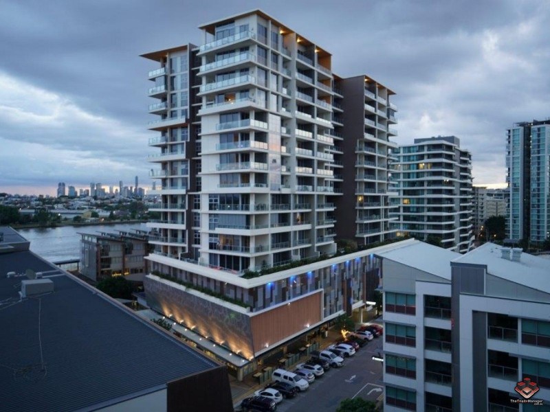 37C Harbour, Hamilton QLD 4007