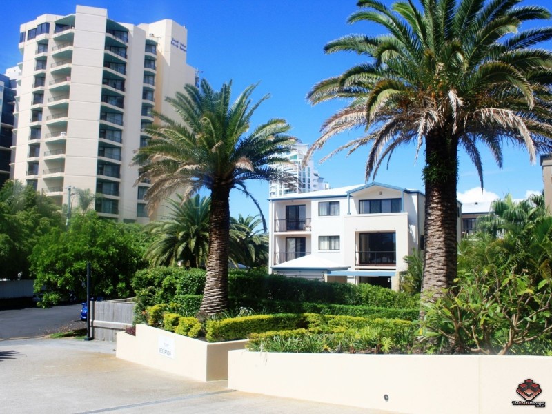 38 Labrador Street, Labrador QLD 4215