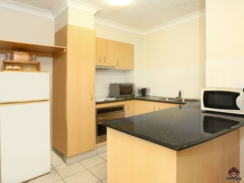 38 Labrador Street, Labrador QLD 4215
